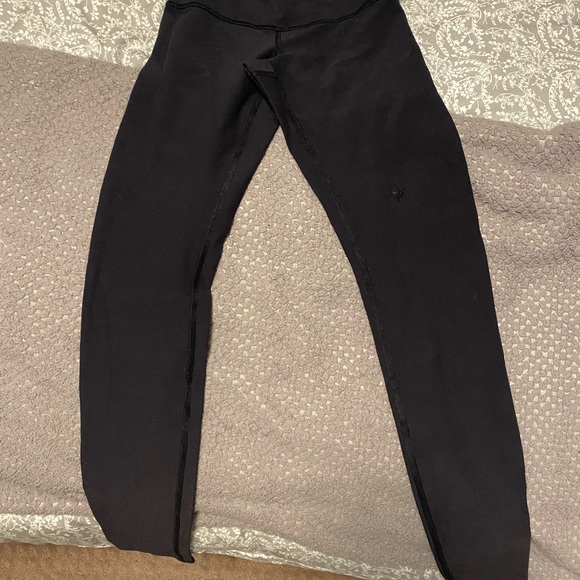 Lululemon Wunder under leggings